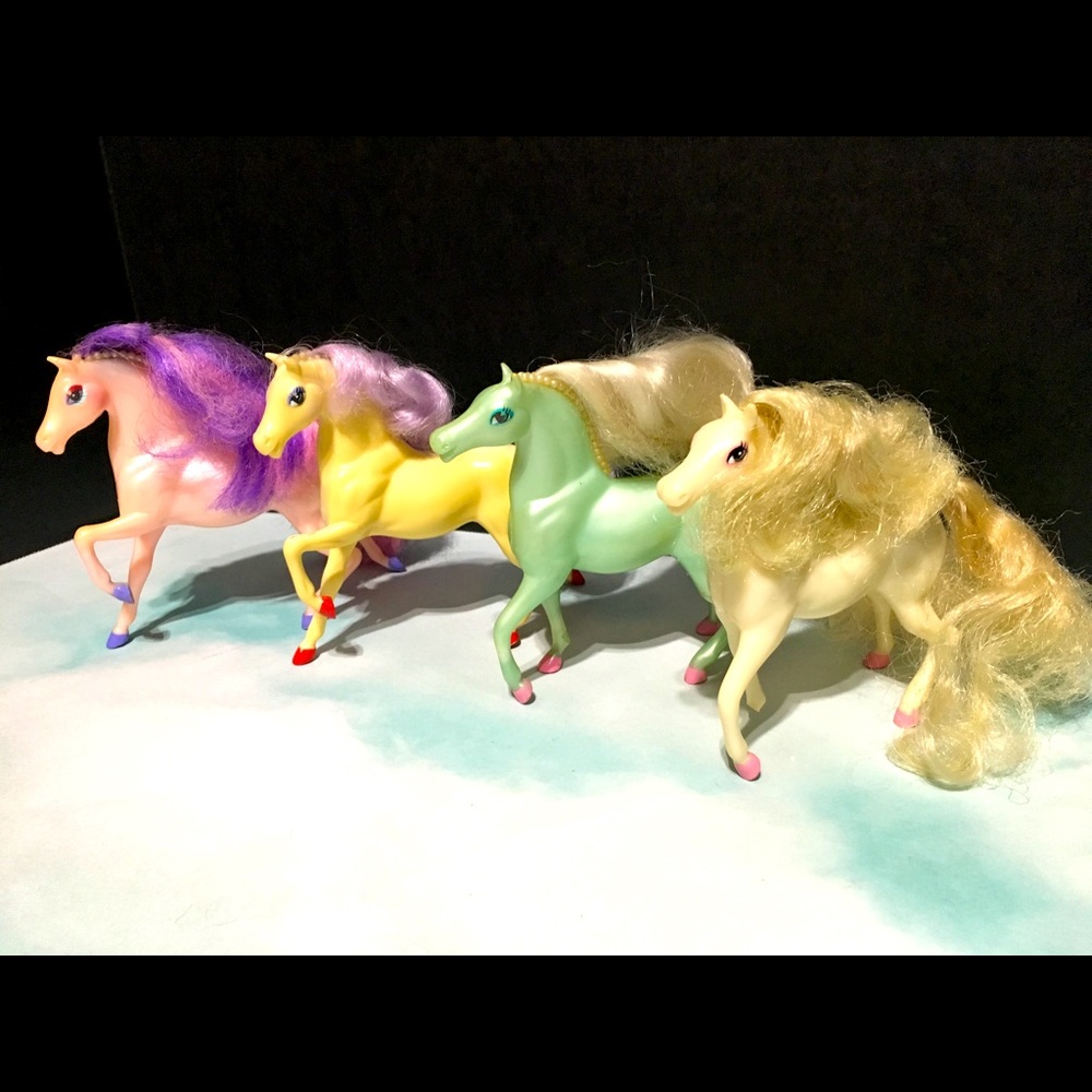 ENCHANTED KINGDOM HORSES 80s & 90s Bundle of 4